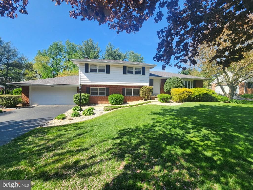 85 Country Lane