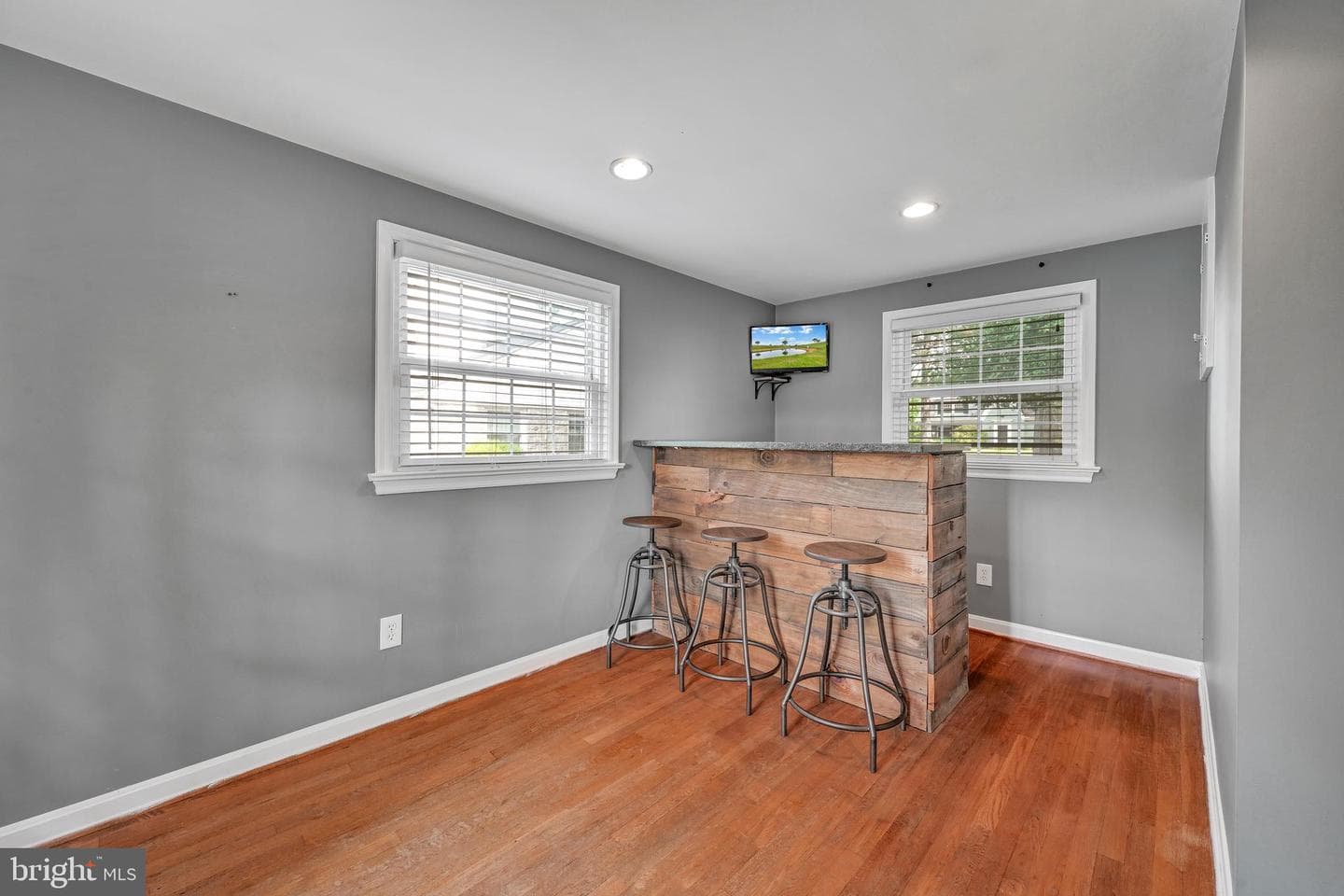 30 Glen Moore Circle photo 13