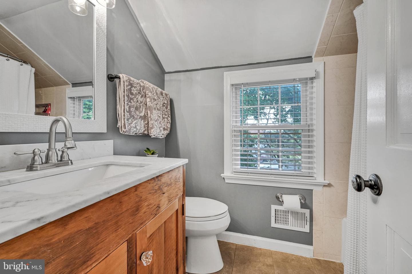 30 Glen Moore Circle photo 24