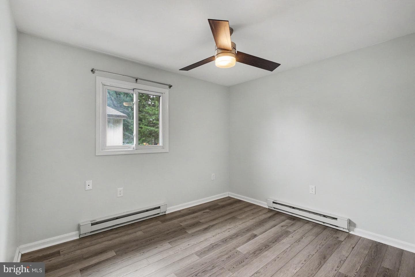 541 Golden Street photo 13