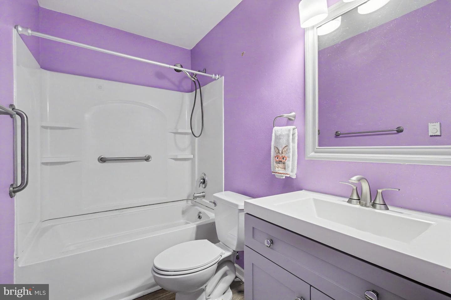 541 Golden Street photo 21