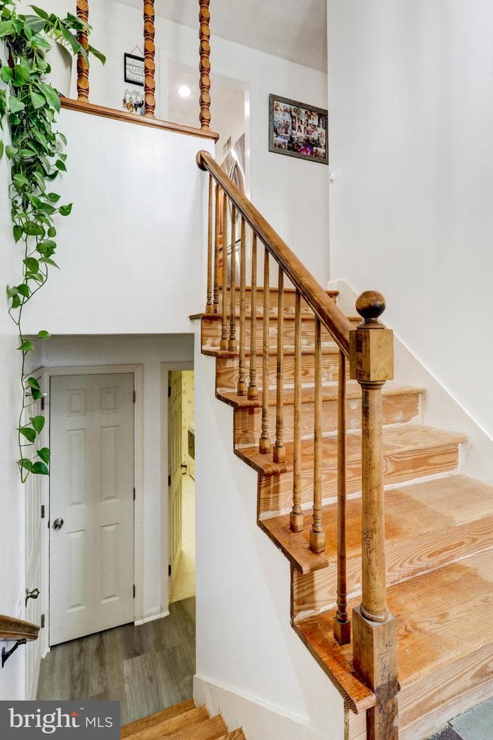 539 N Lime Street photo 14