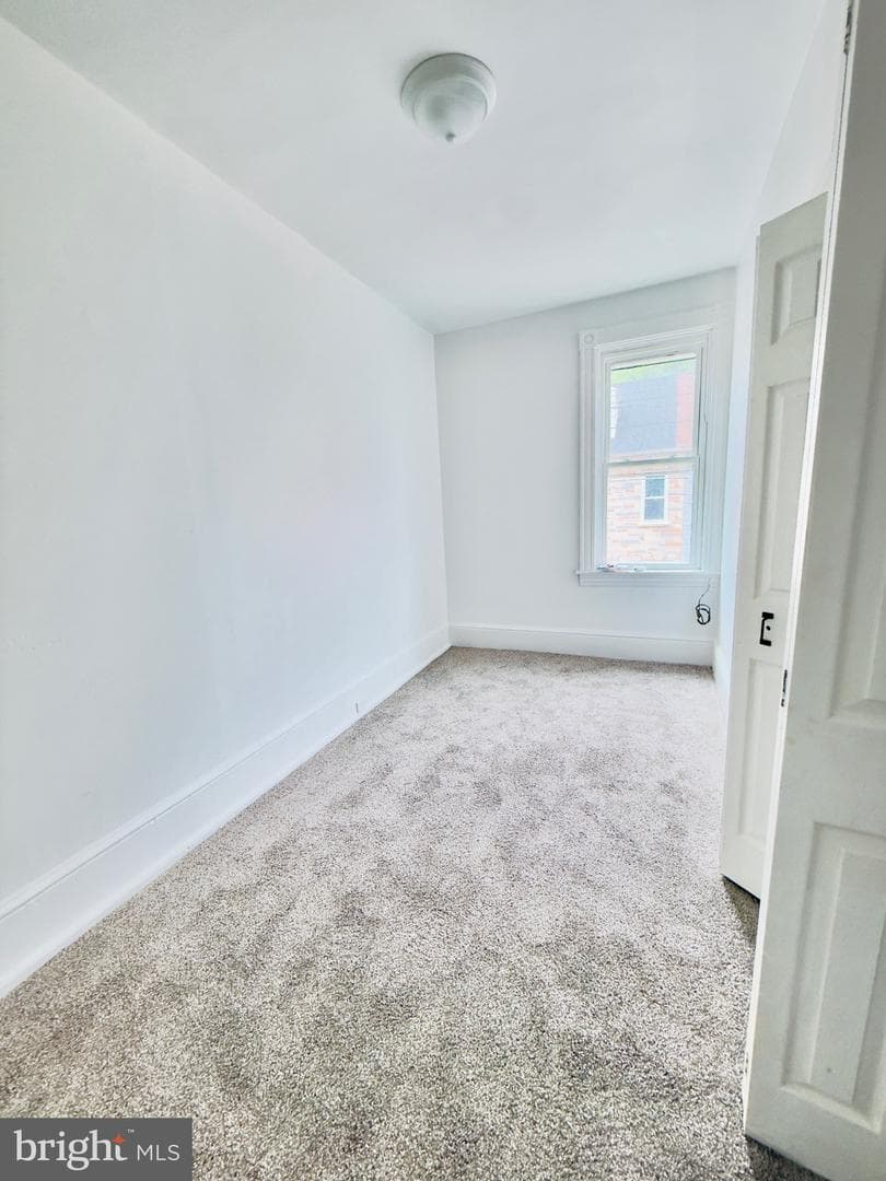 321 Beaver Street photo 24