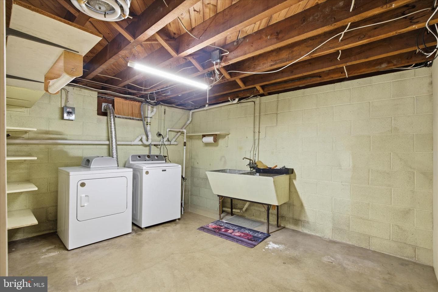 48 Highland Drive photo 36