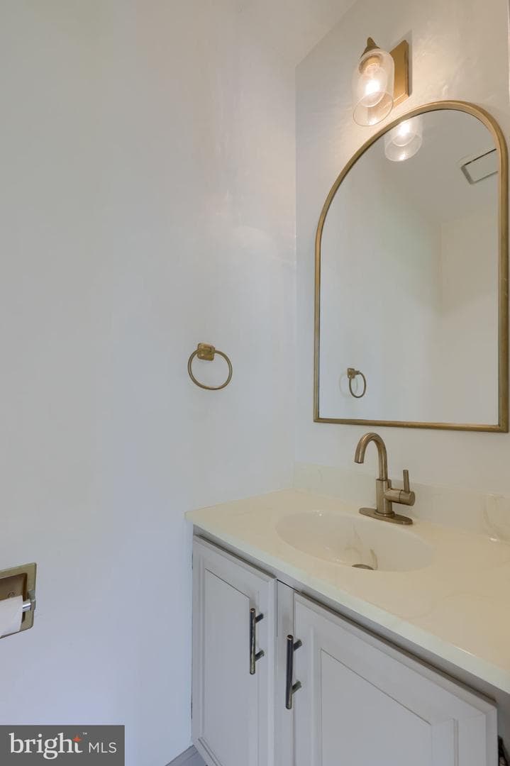 14 Hemlock Lane photo 25