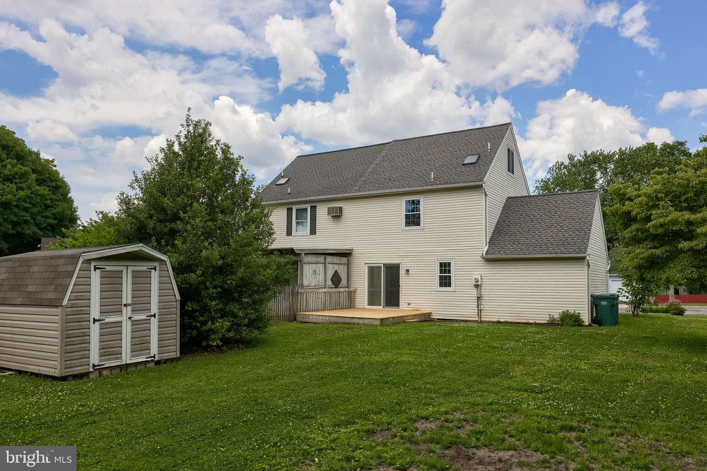 14 Hemlock Lane photo 31