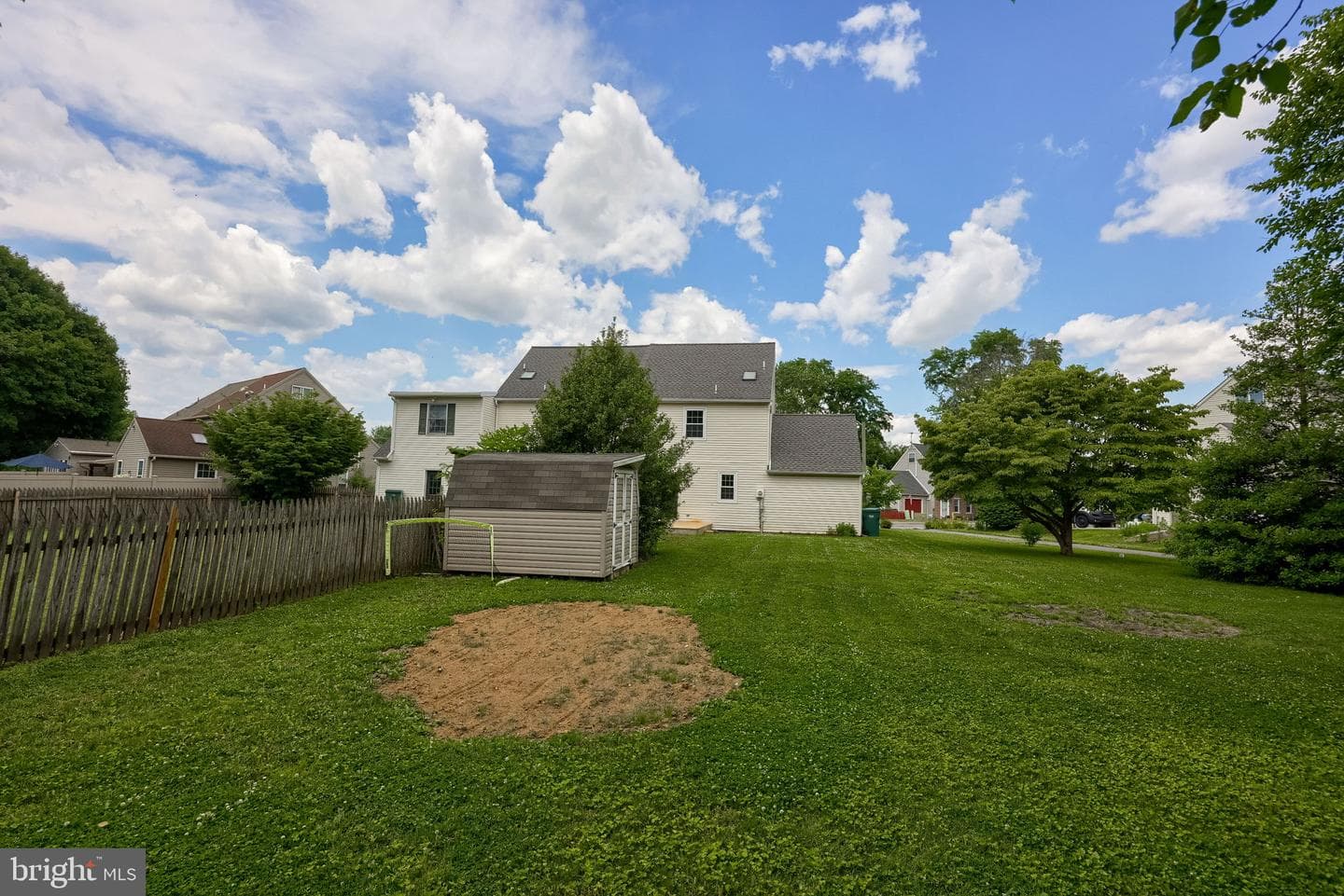 14 Hemlock Lane photo 32