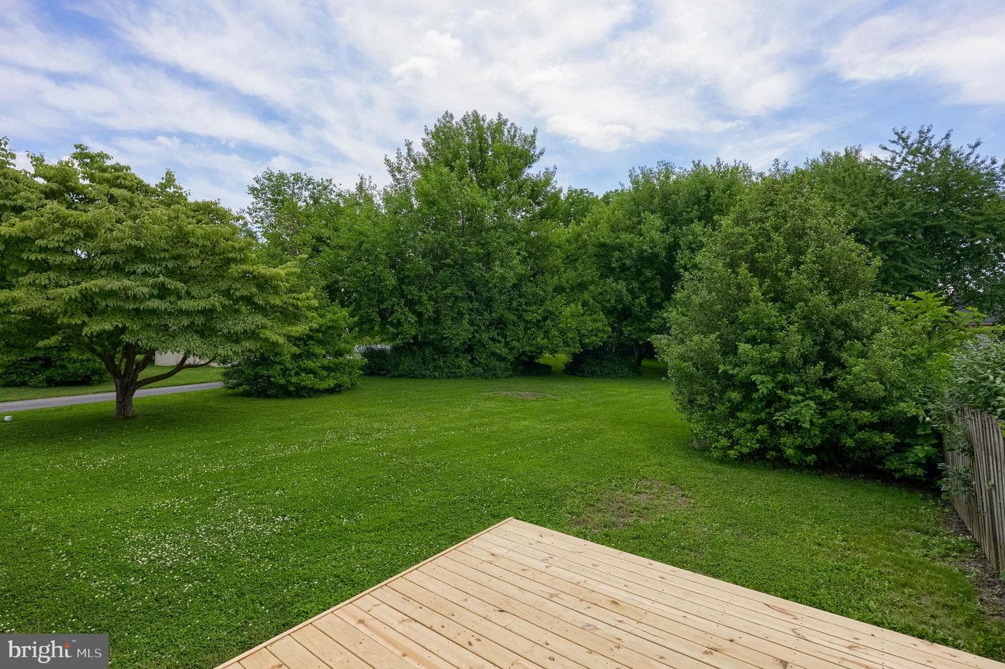14 Hemlock Lane photo 33
