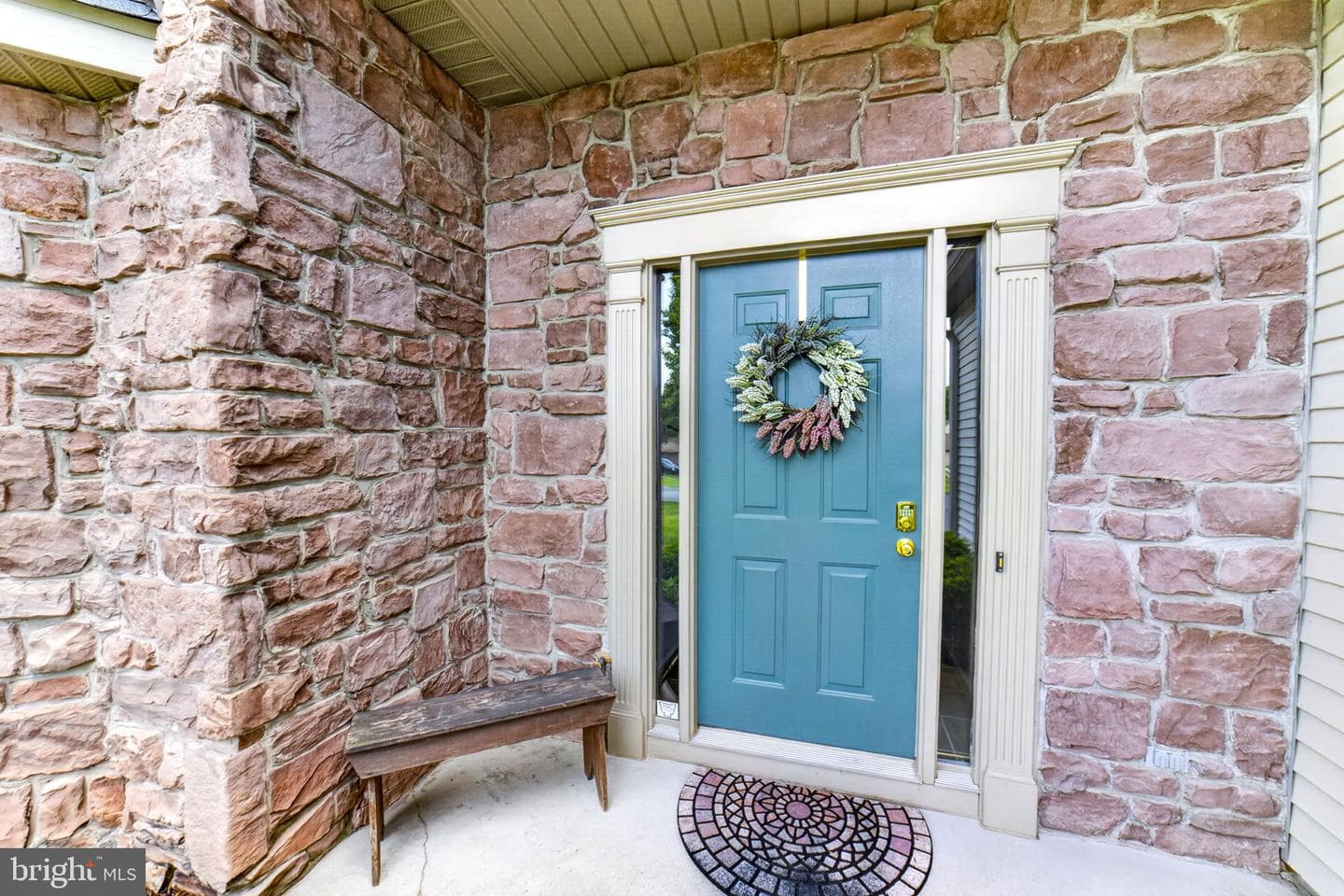 54 Coopers Way photo 3