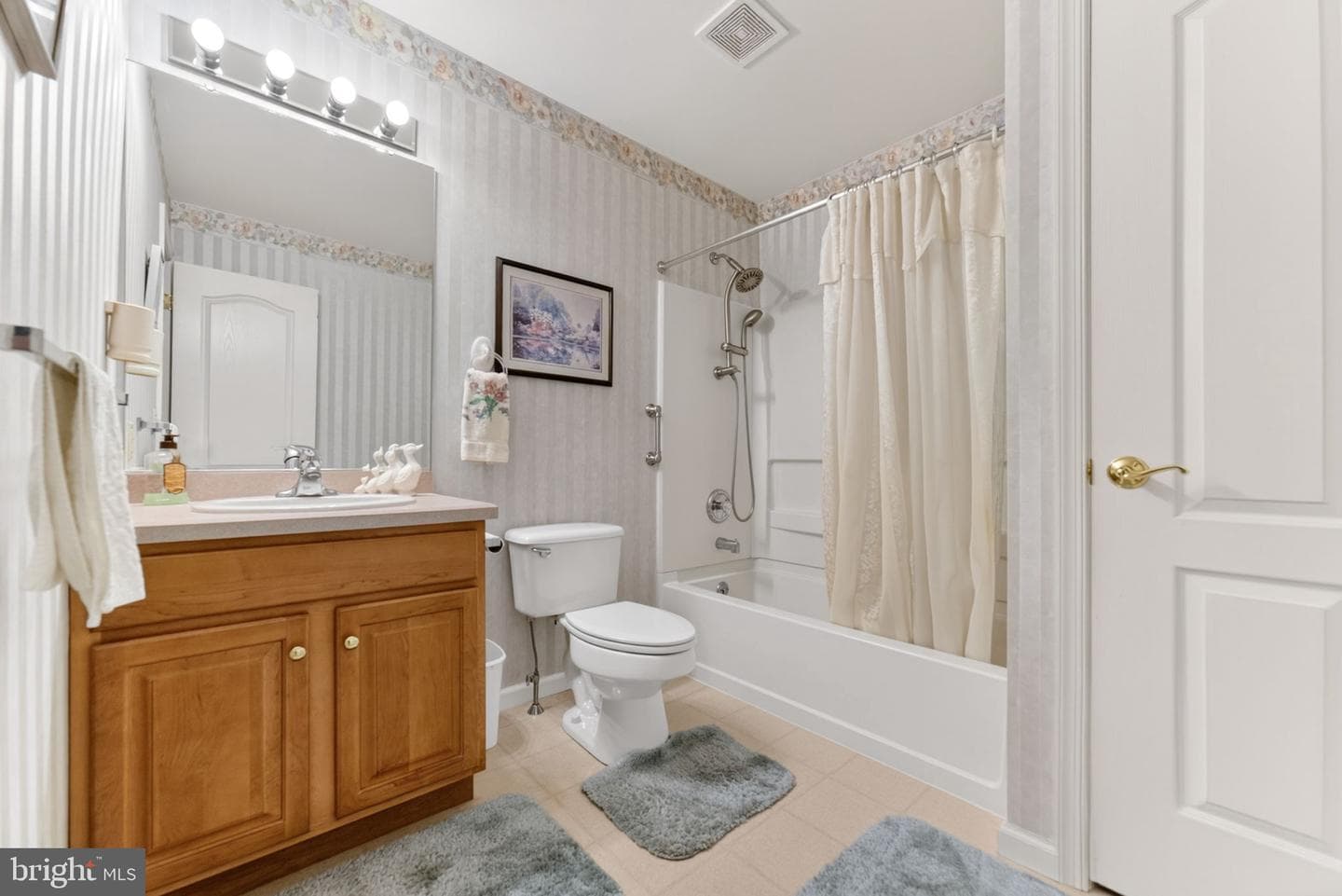 54 Coopers Way photo 34