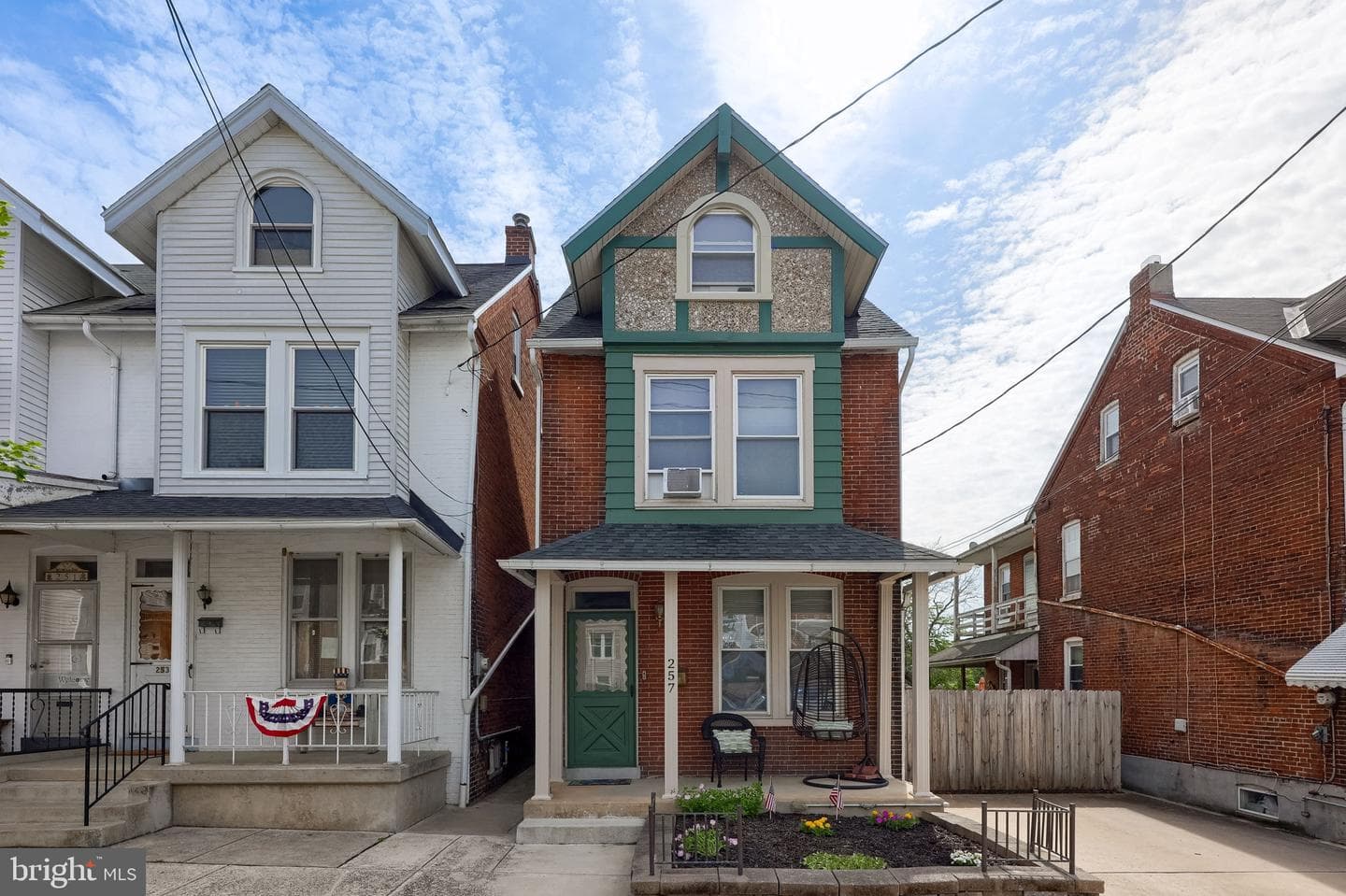257 S 8th Street photo 1