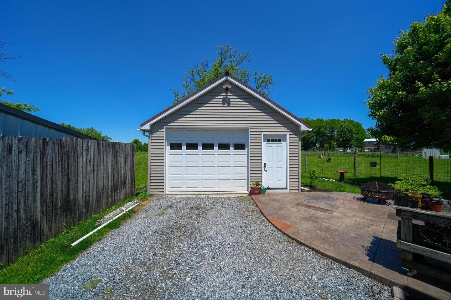 44 S Soudersburg Road photo 11