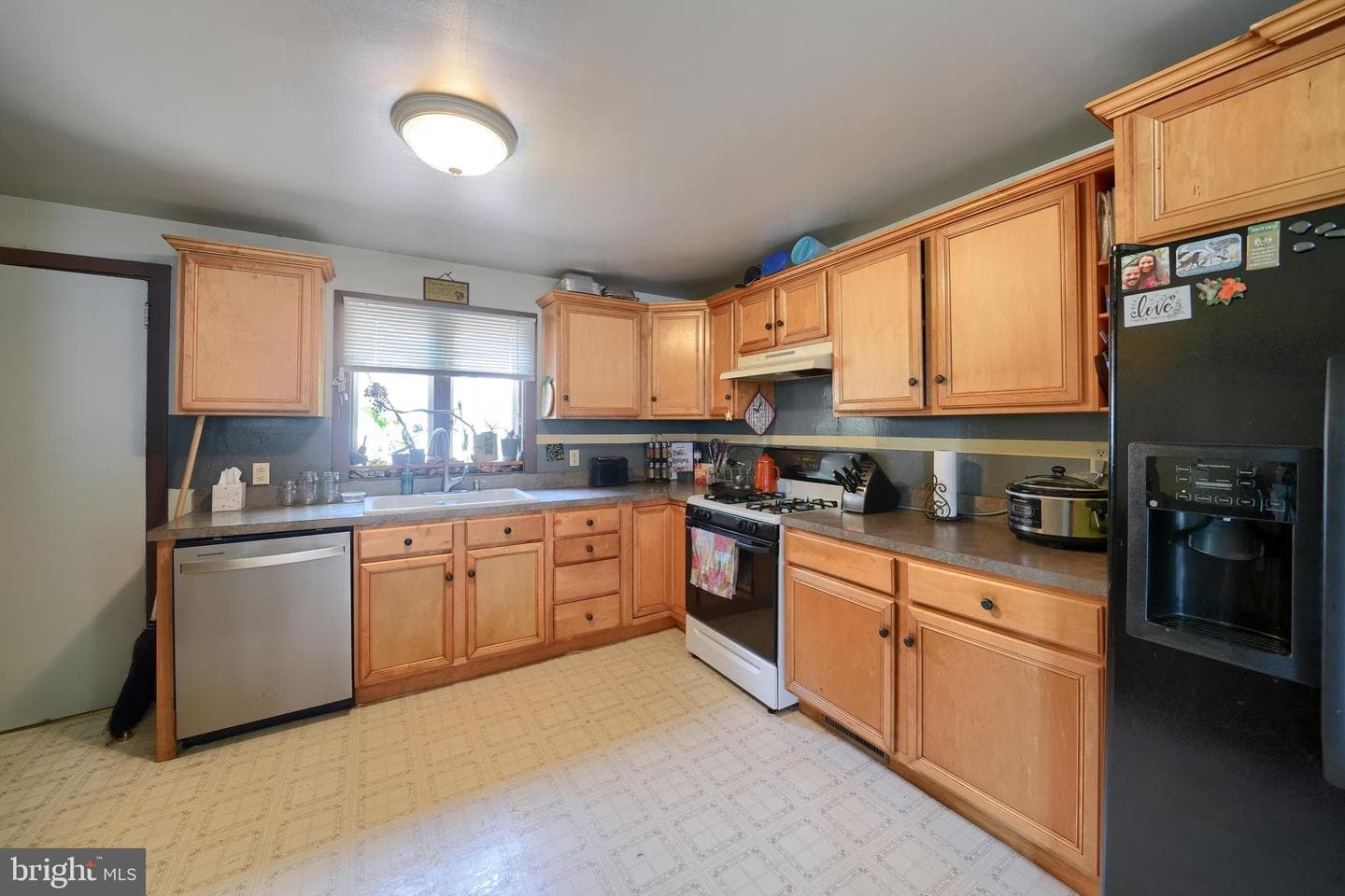 44 S Soudersburg Road photo 13