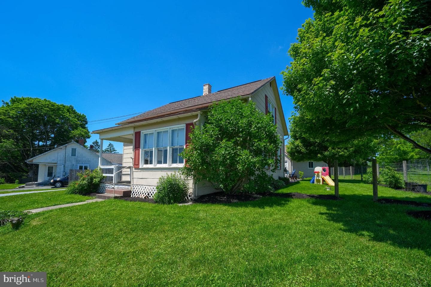 44 S Soudersburg Road photo 4