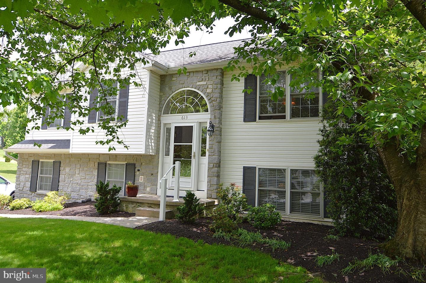 613 Mallard Drive photo 32