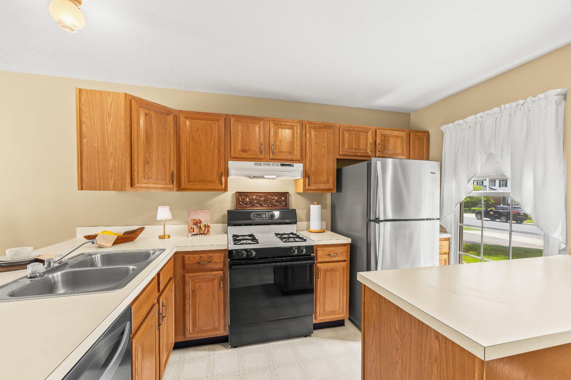 443 Crosswinds Drive photo 5