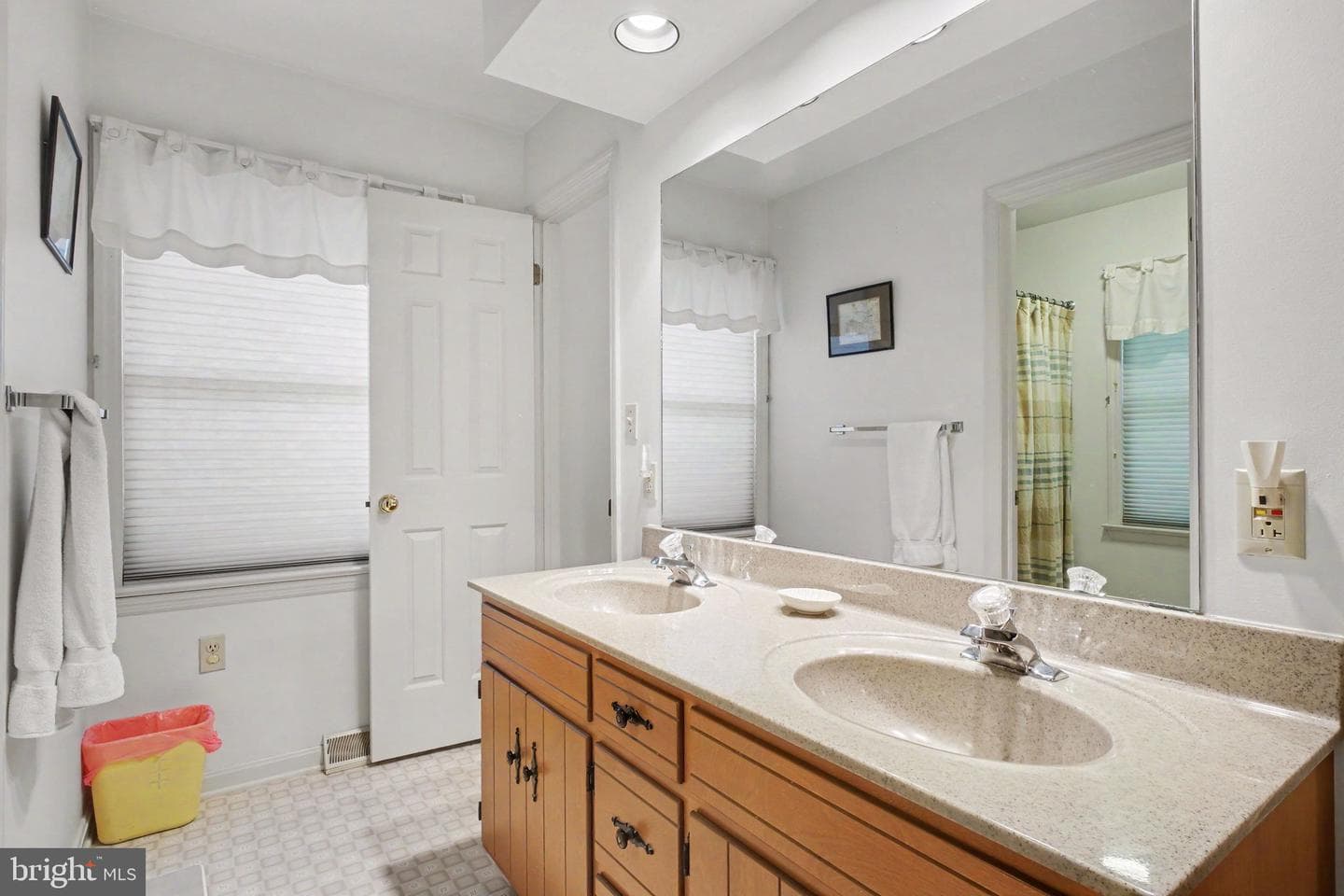 218 Overland Ln photo 28