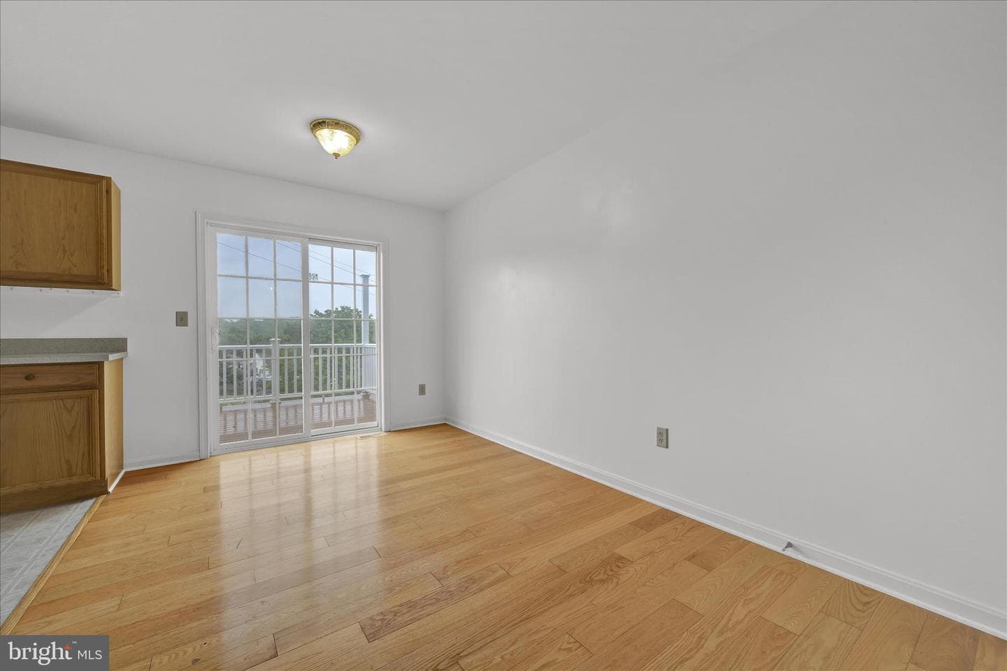 712 Knoll Drive photo 10