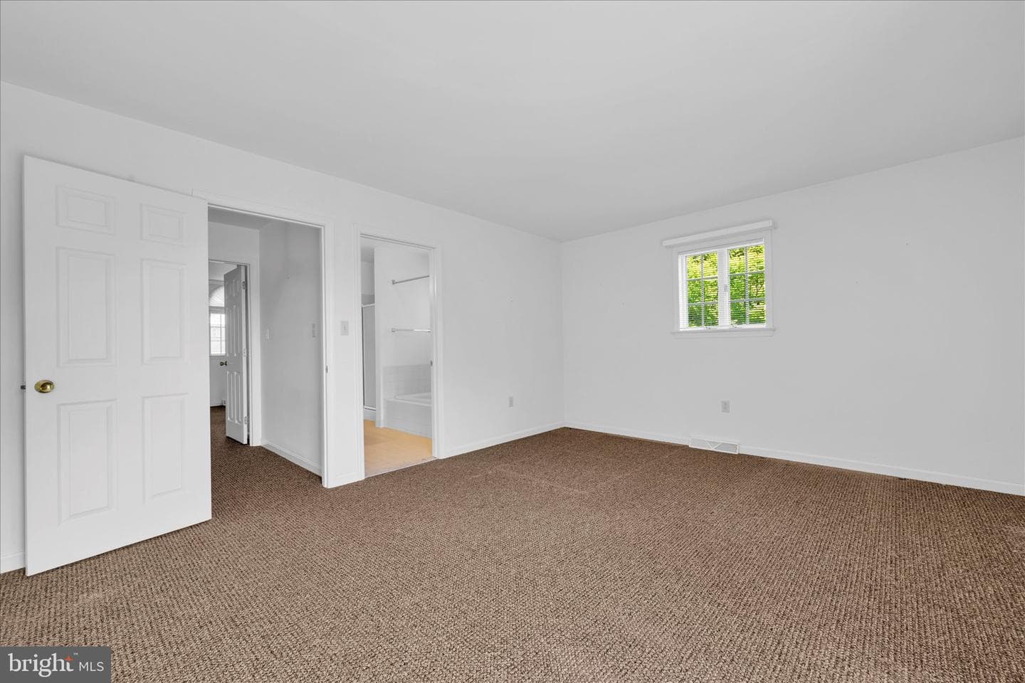 211 Black Oak Drive photo 12