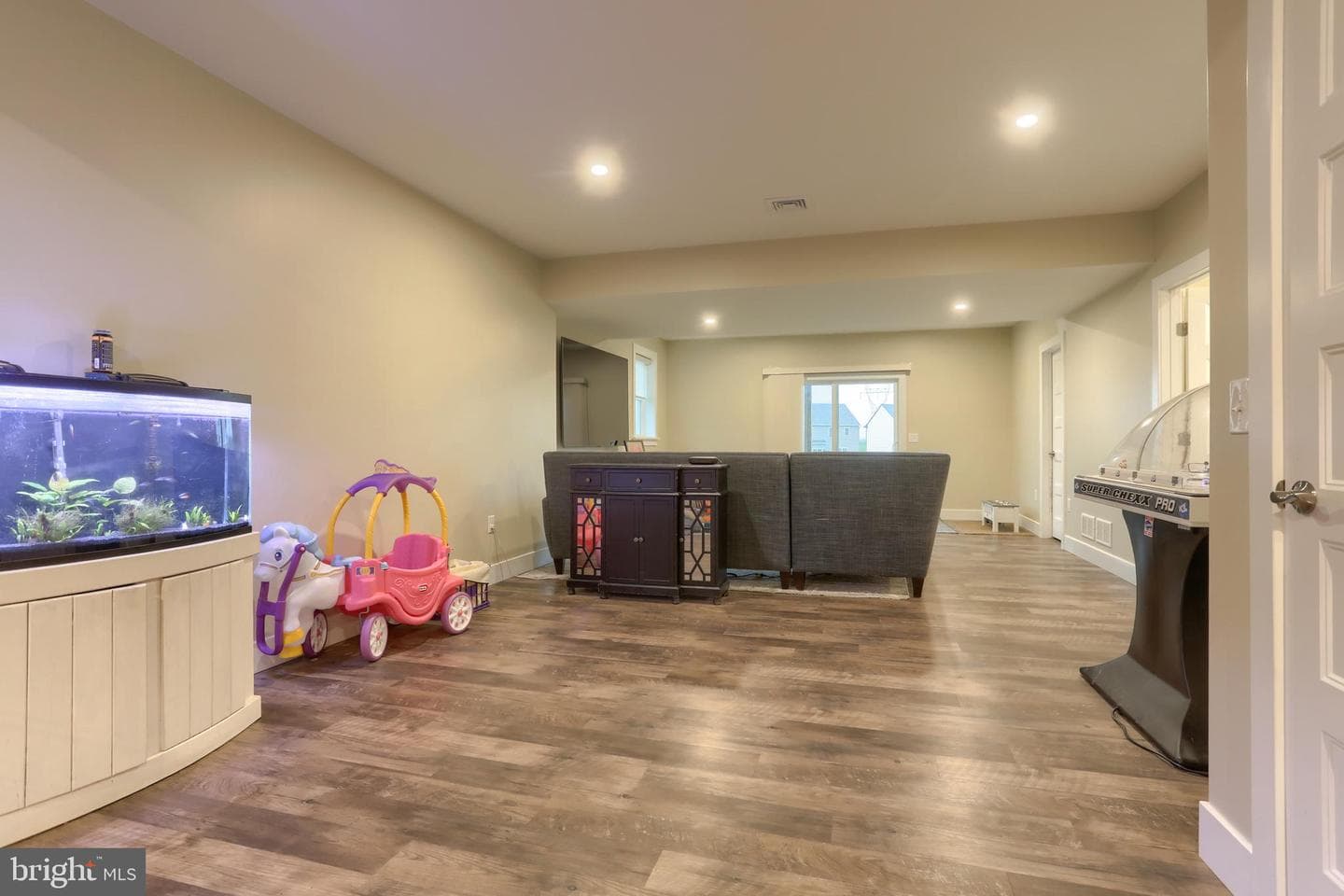 1584 Harrisburg Avenue photo 42