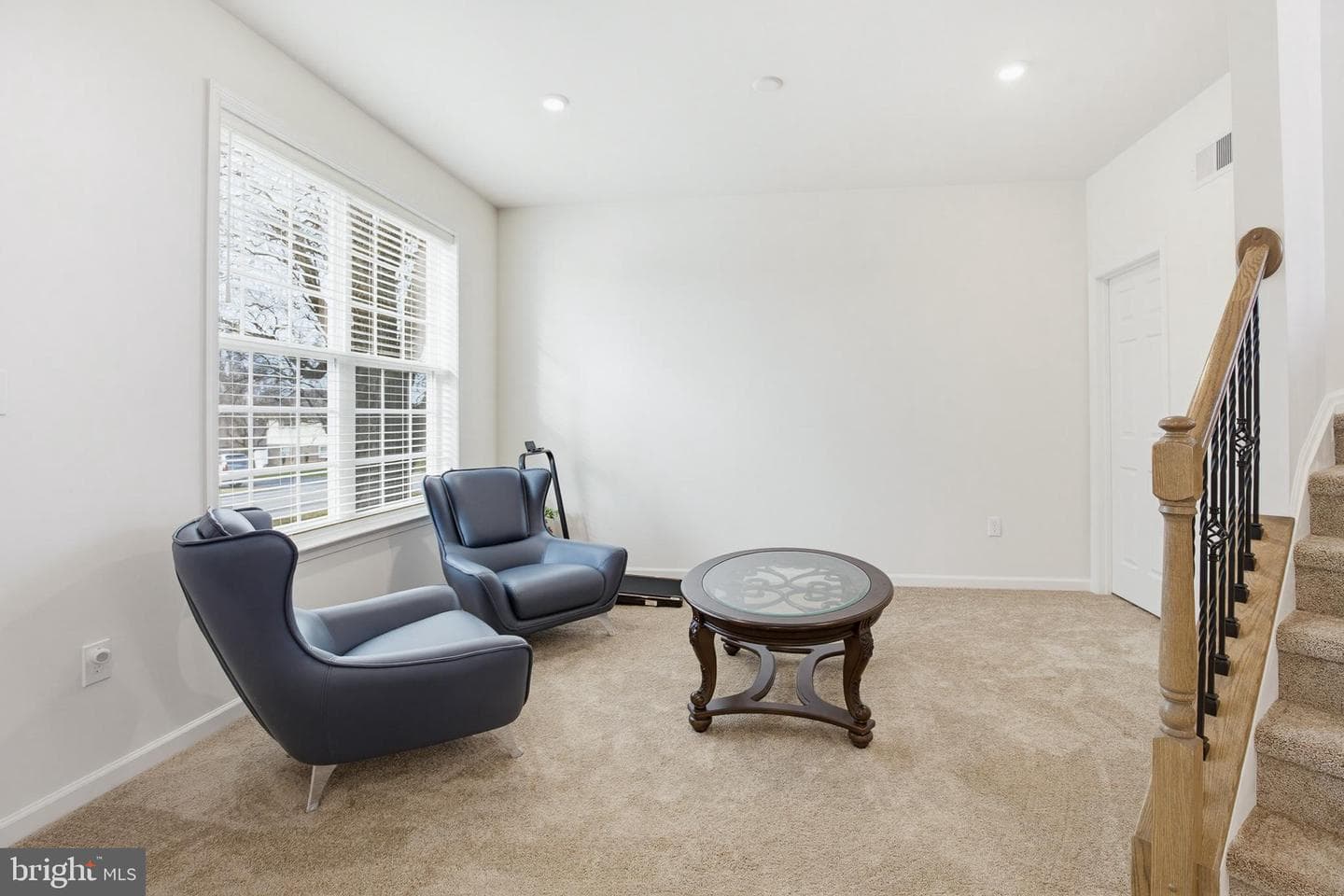 1525 Village Road photo 6