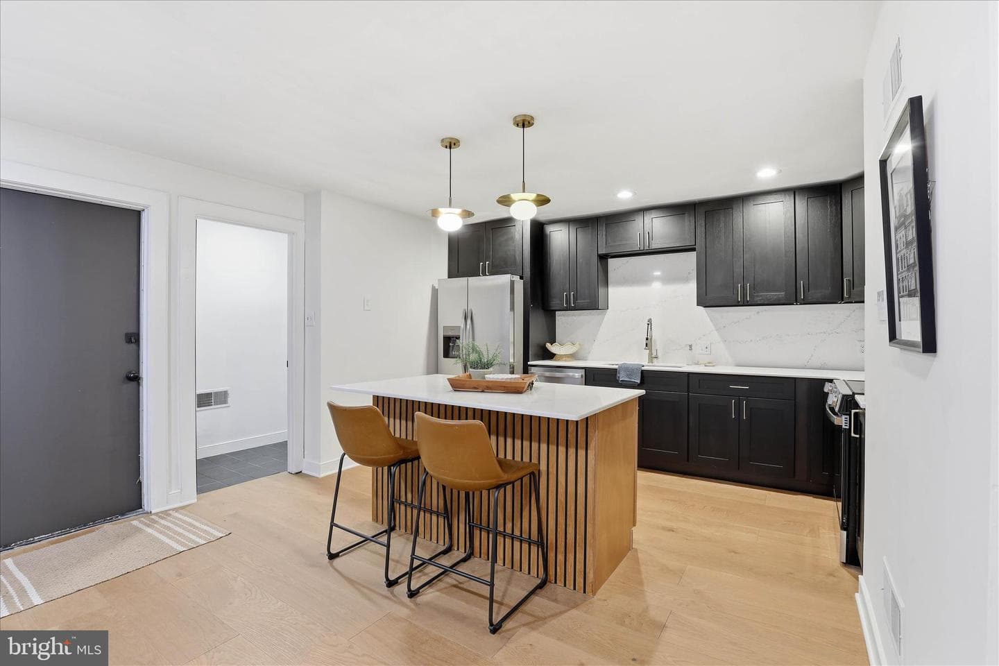 16 E Walnut Street photo 15
