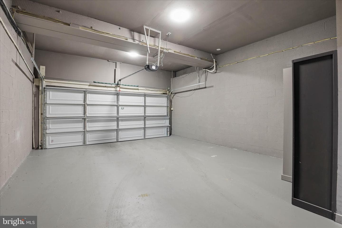 16 E Walnut Street photo 19