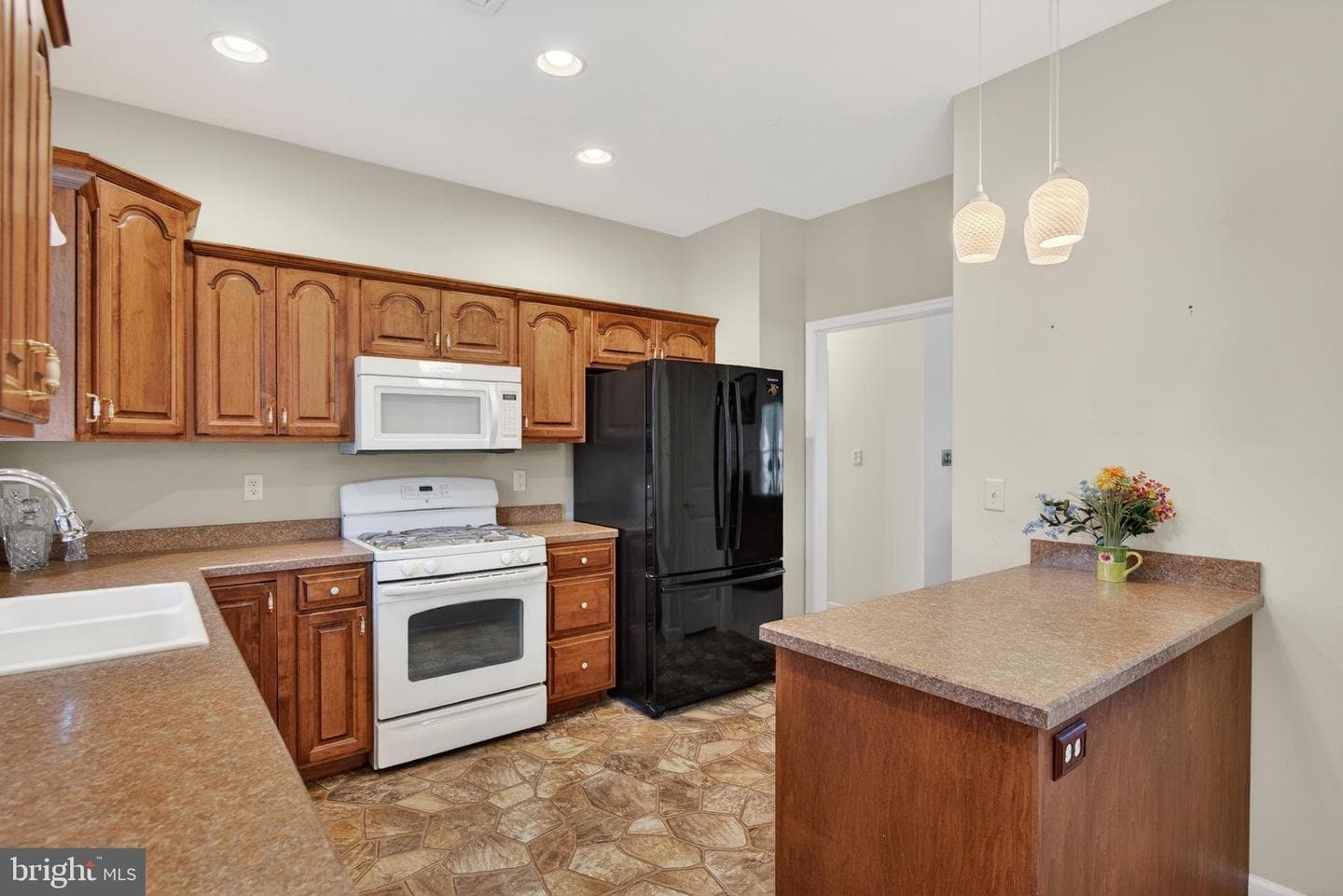 717 Heather Ridge photo 11