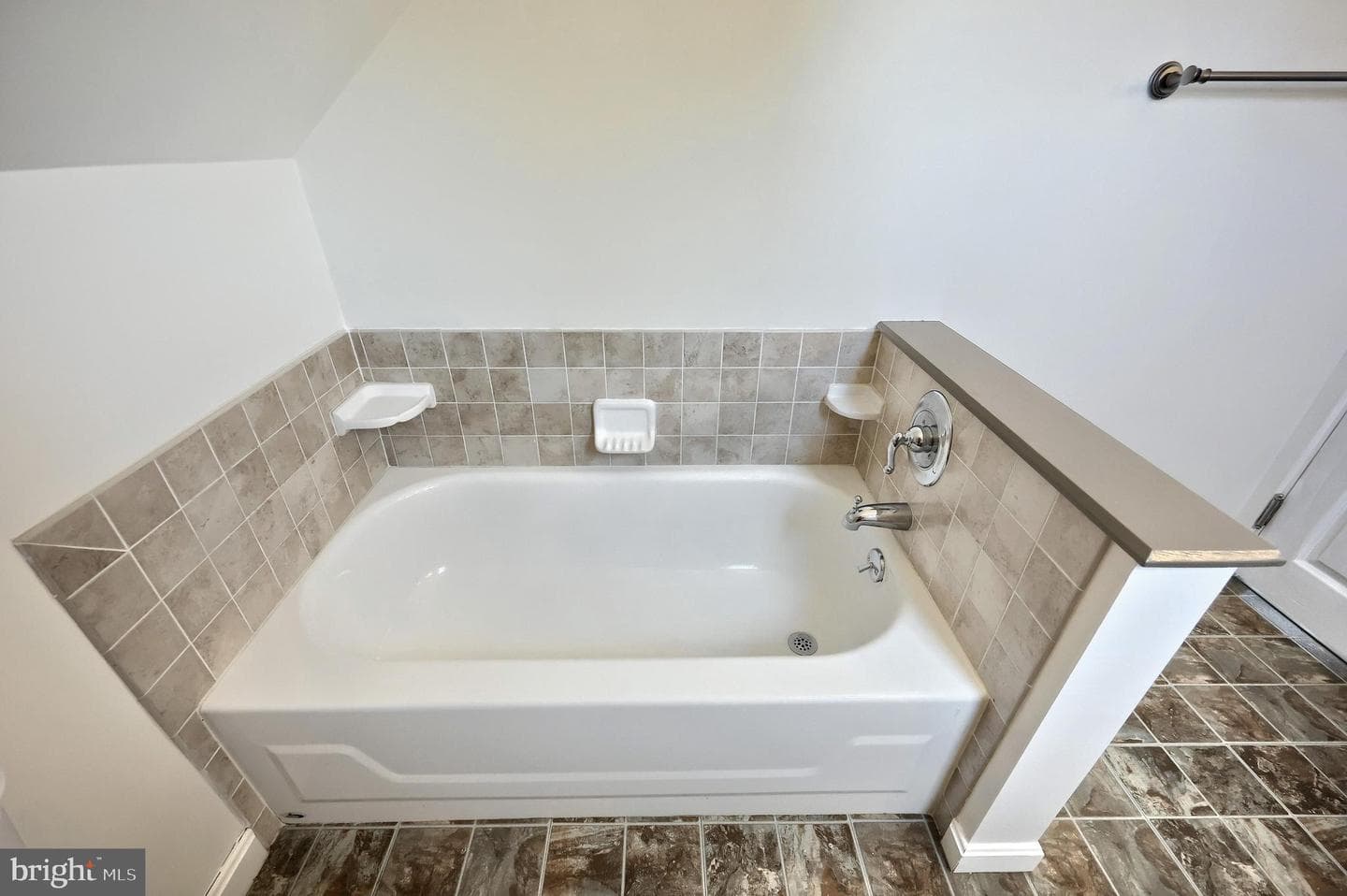 827 Chestnut Street photo 27