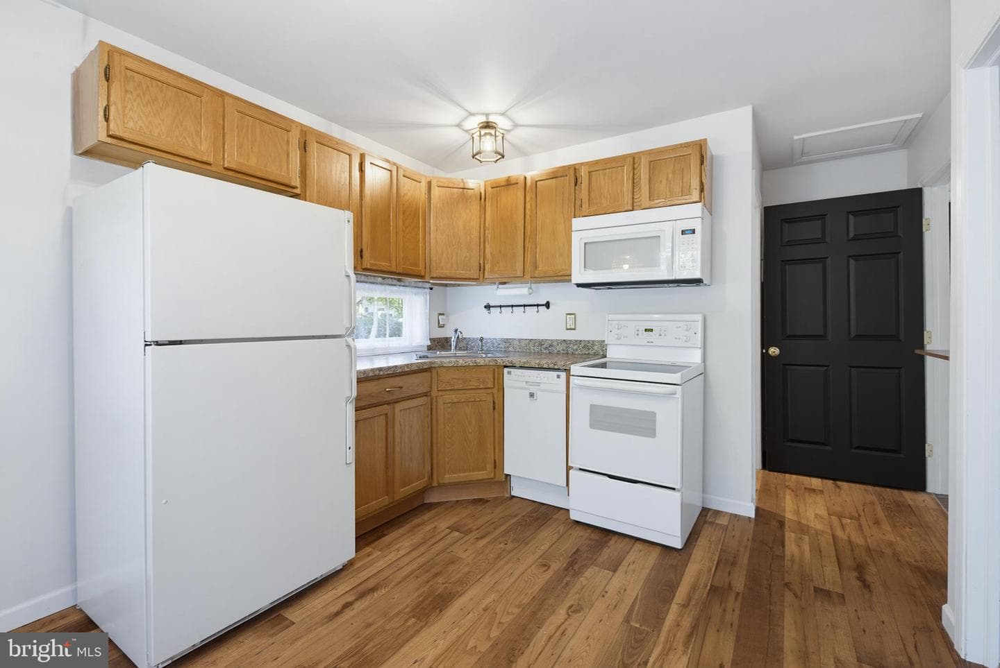 121 Wheatland Drive photo 8