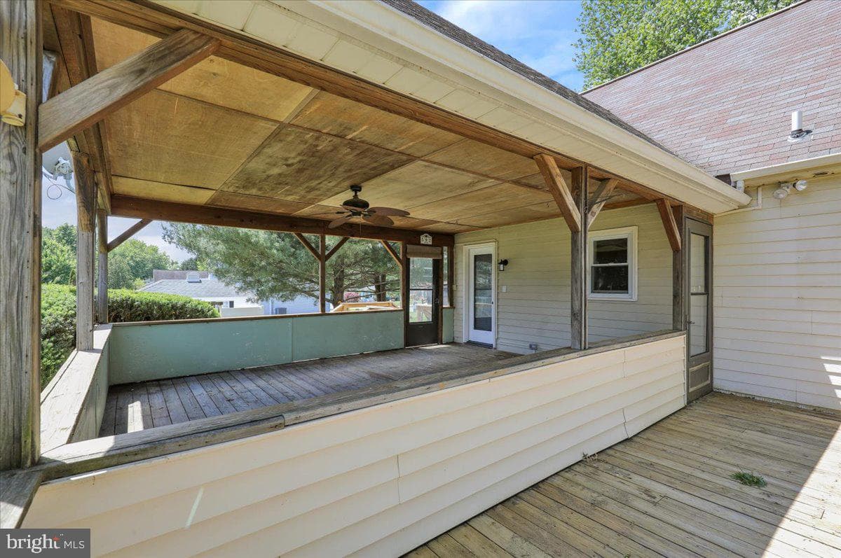 592 Mulberry photo 11