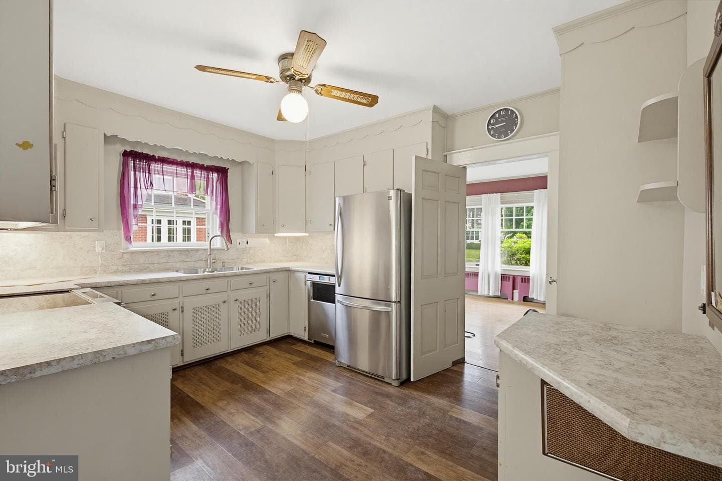 8 Mayfield Drive photo 10