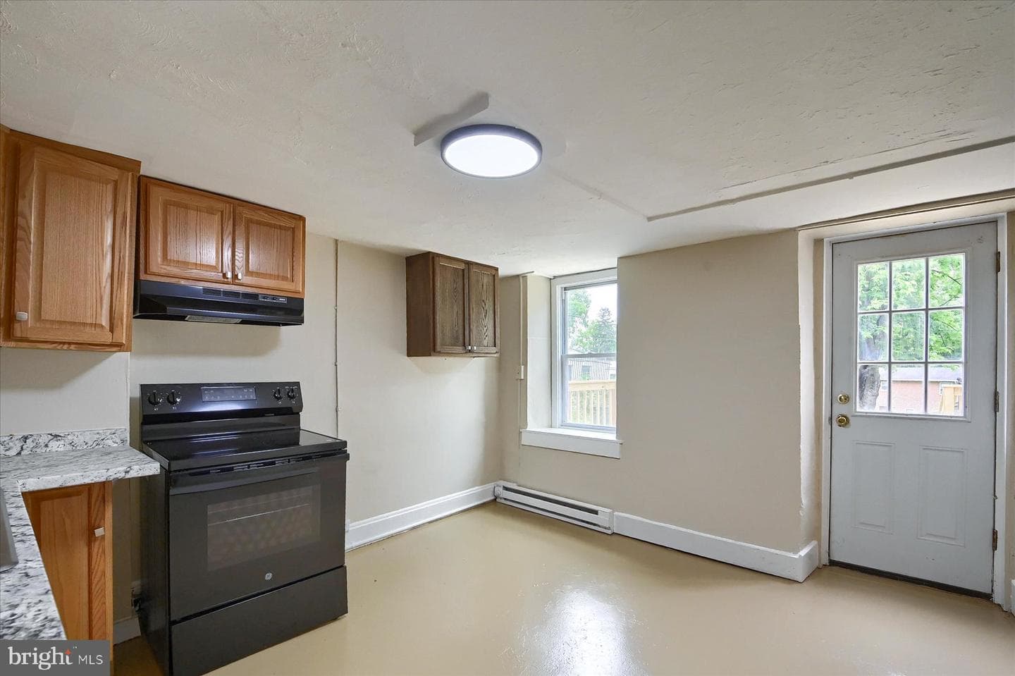 637 S Franklin Street photo 13