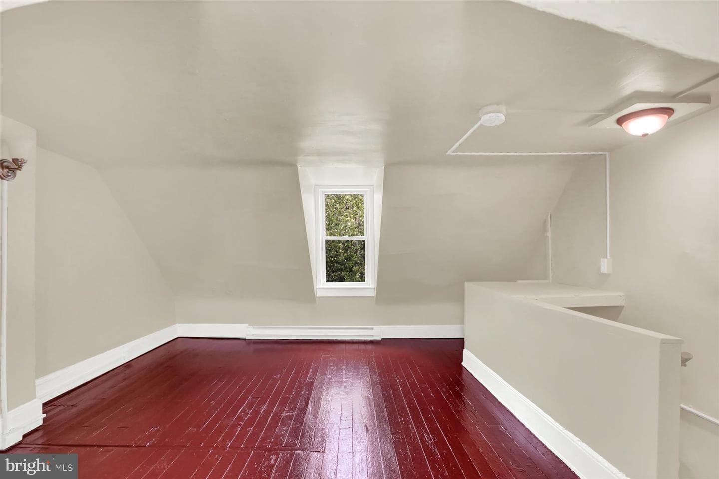 637 S Franklin Street photo 21