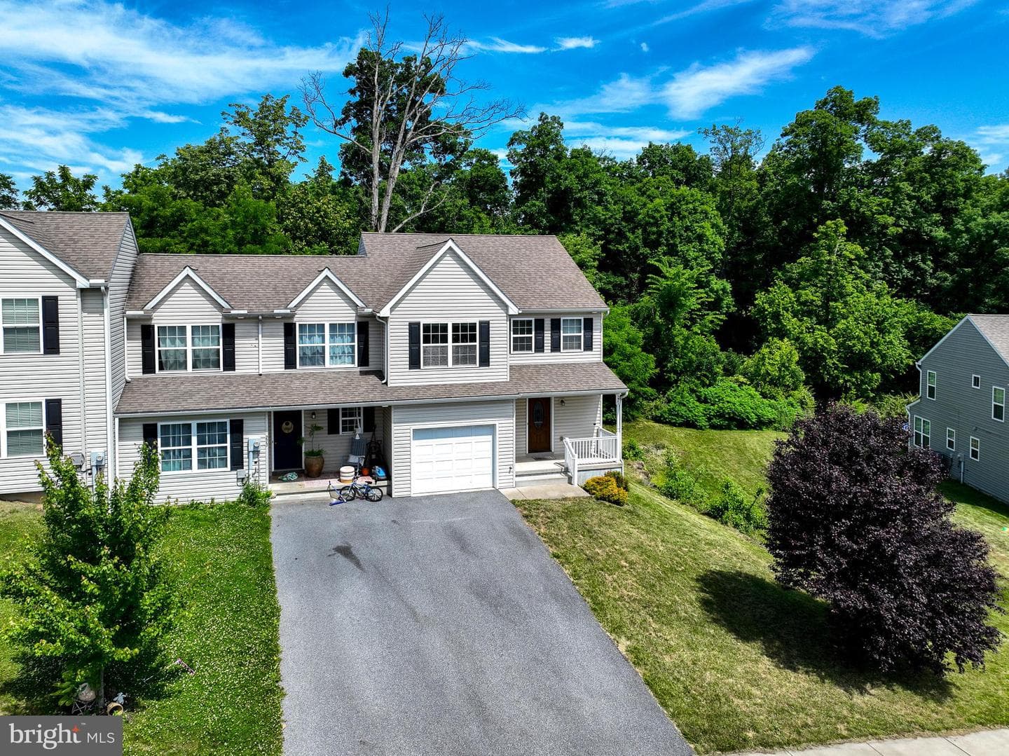 271 Wildflower Drive photo 6