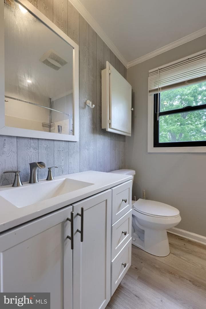 1070 Holly Lane photo 36
