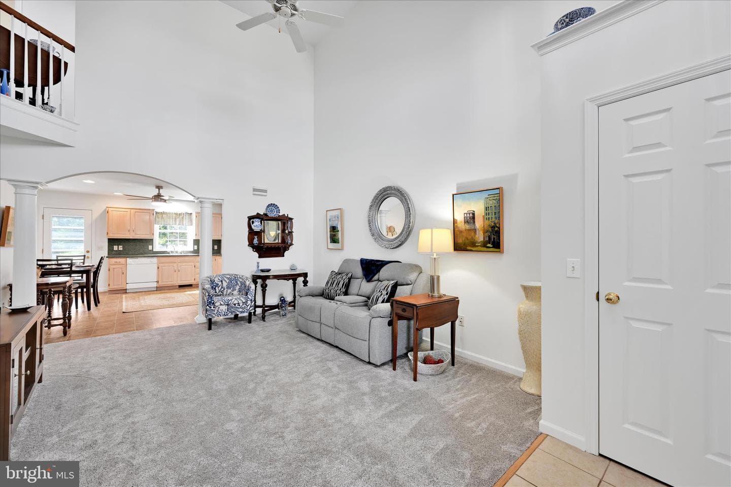 323 Hill Street photo 10