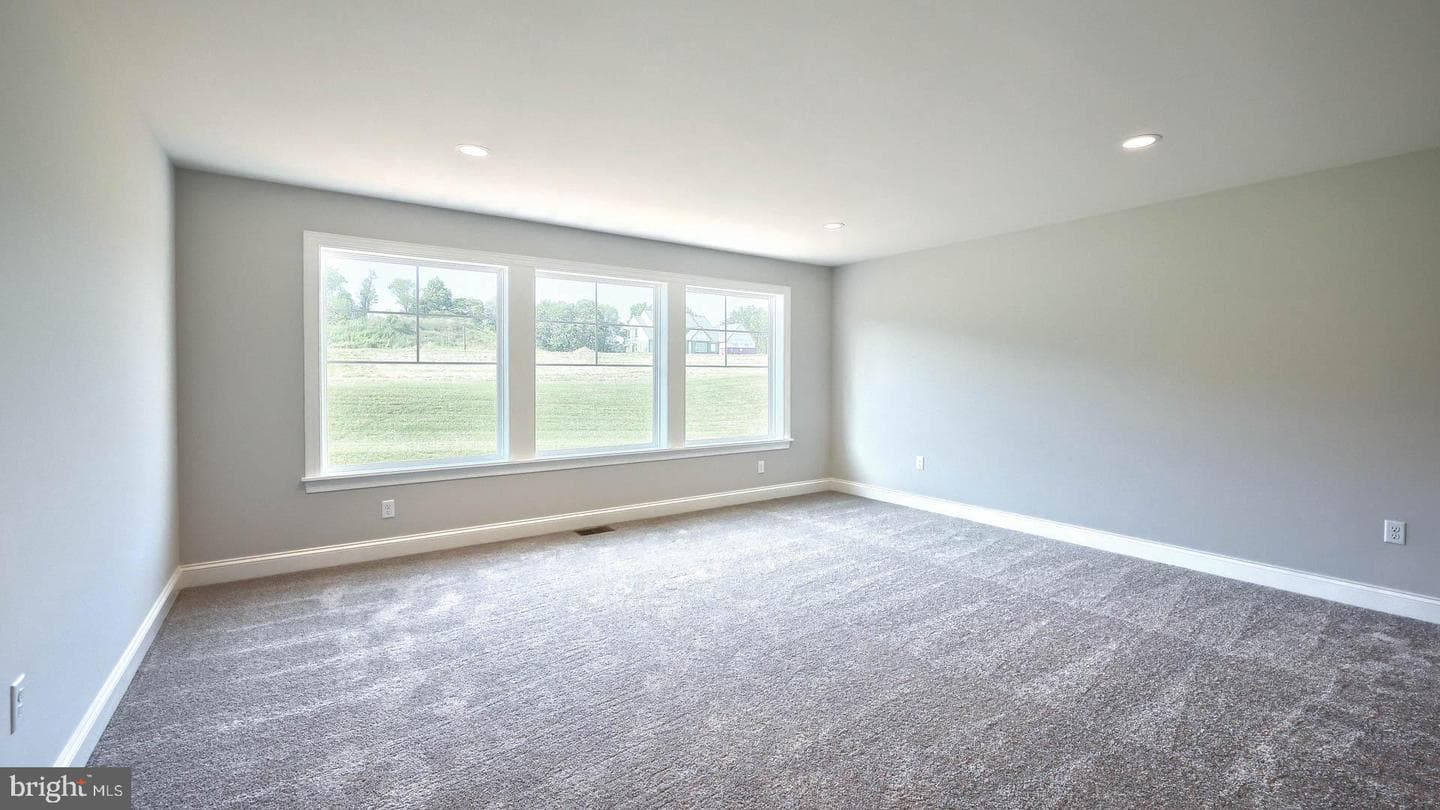 316 Goshawks Road photo 35