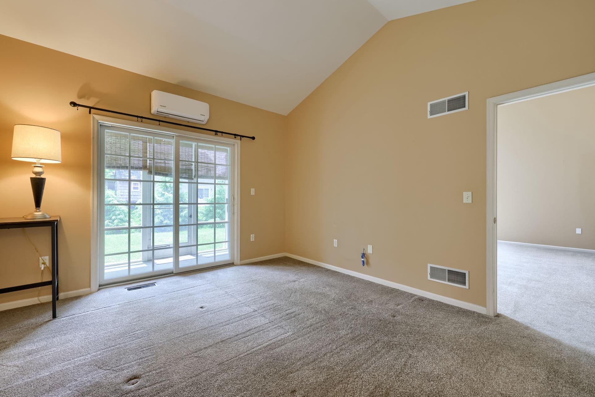 15 Weaver Avenue photo 24