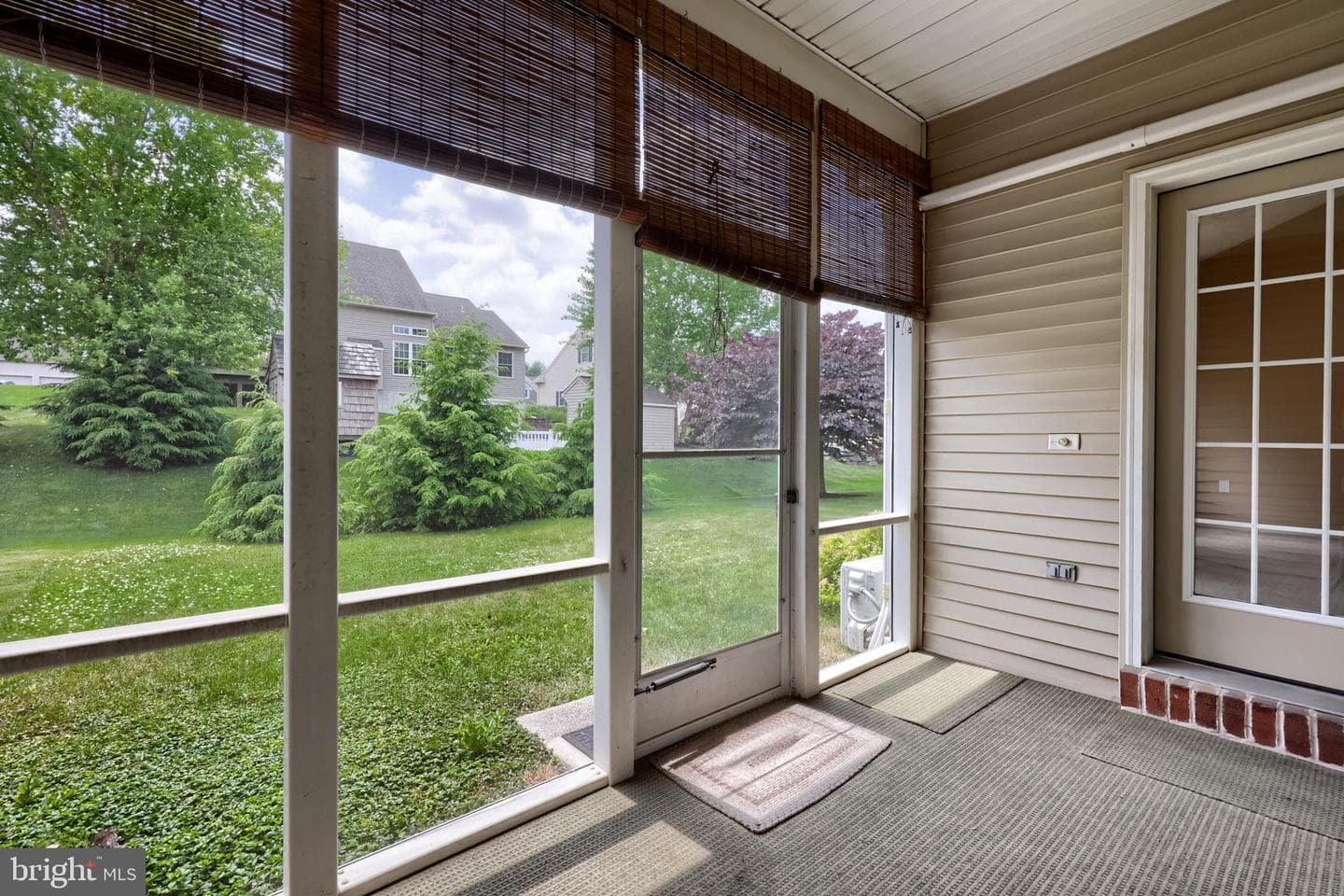15 Weaver Avenue photo 41