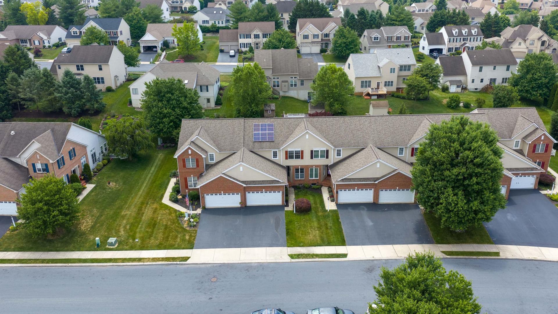 15 Weaver Avenue photo 54