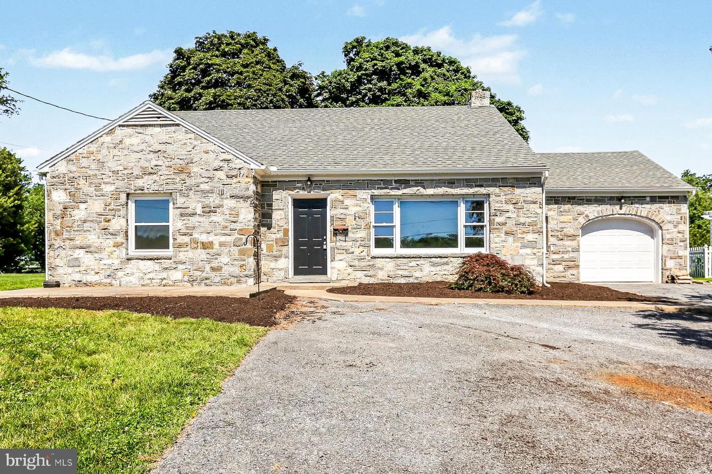 215 Millersville Road photo 3