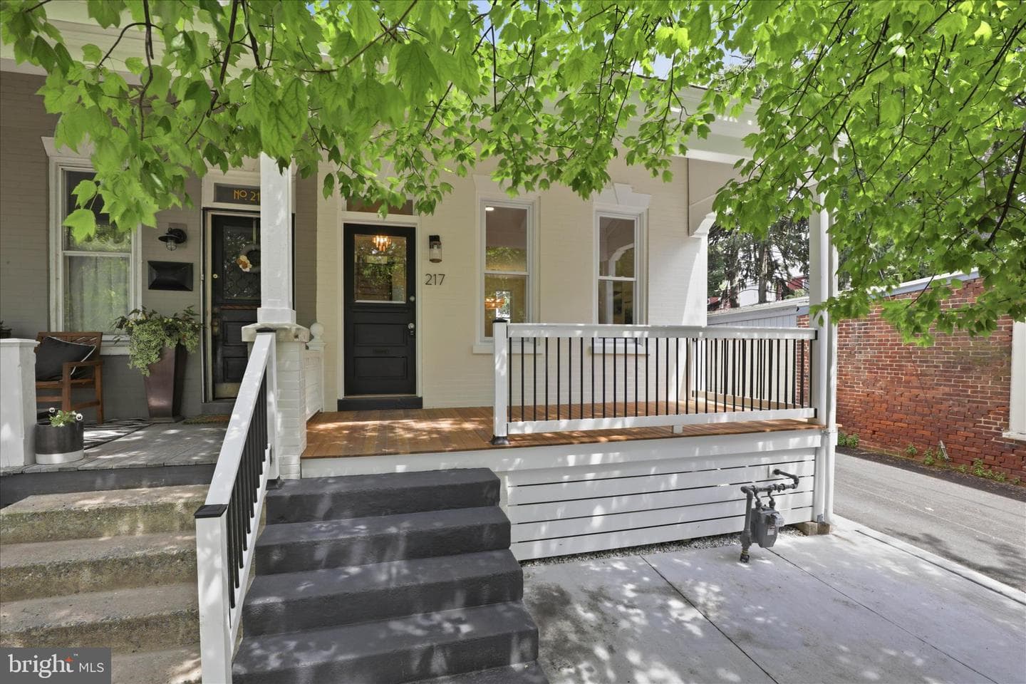 217 Nevin Street photo 1