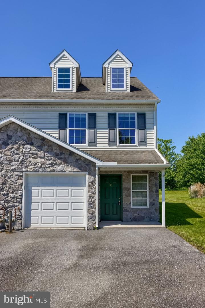 41 Heron Drive photo 3