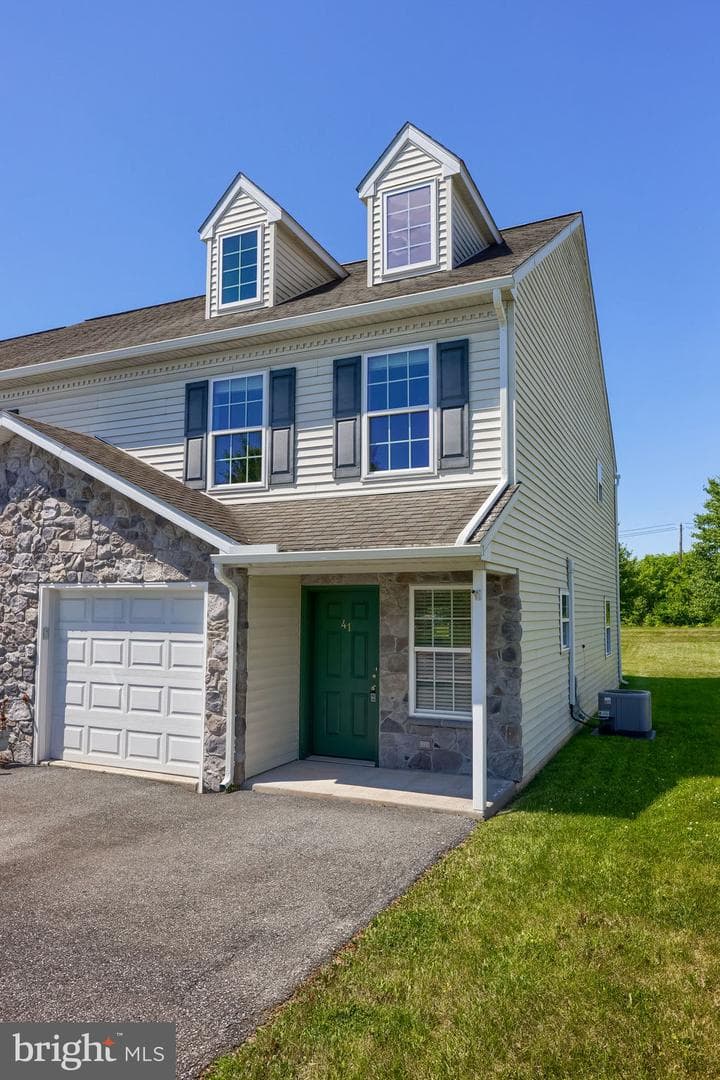 41 Heron Drive photo 4