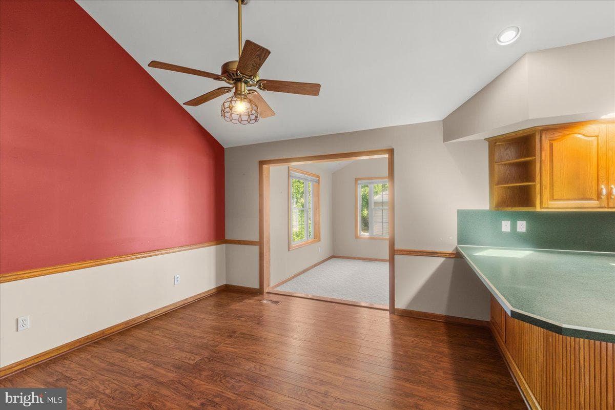 1248 Hereford Drive photo 12