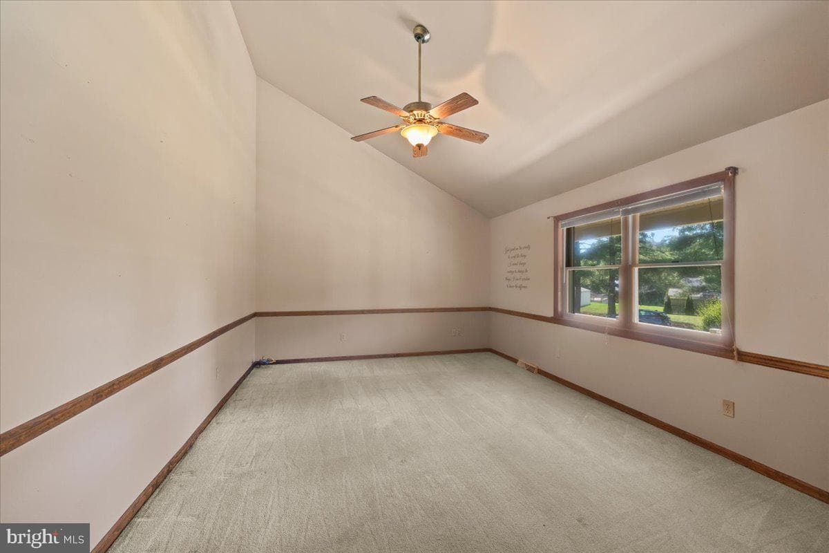 1248 Hereford Drive photo 8