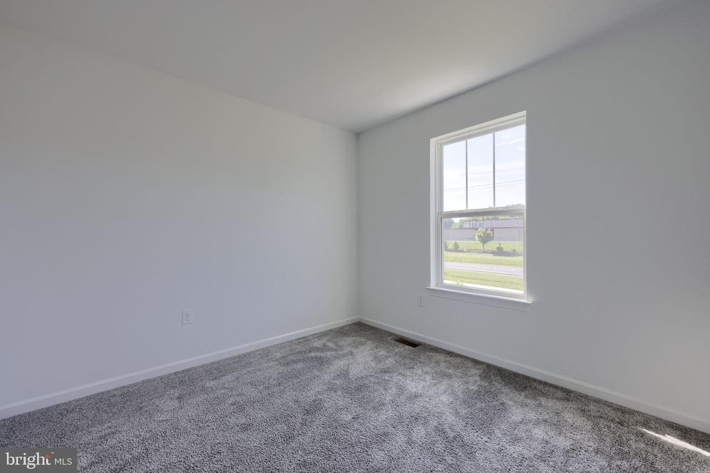 8 Southside Drive photo 26