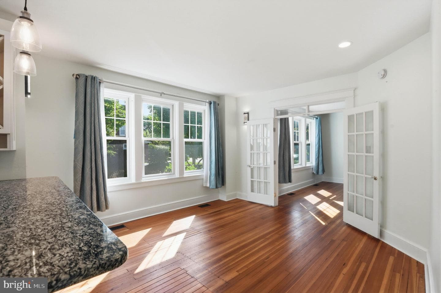 699 New Holland Avenue photo 15