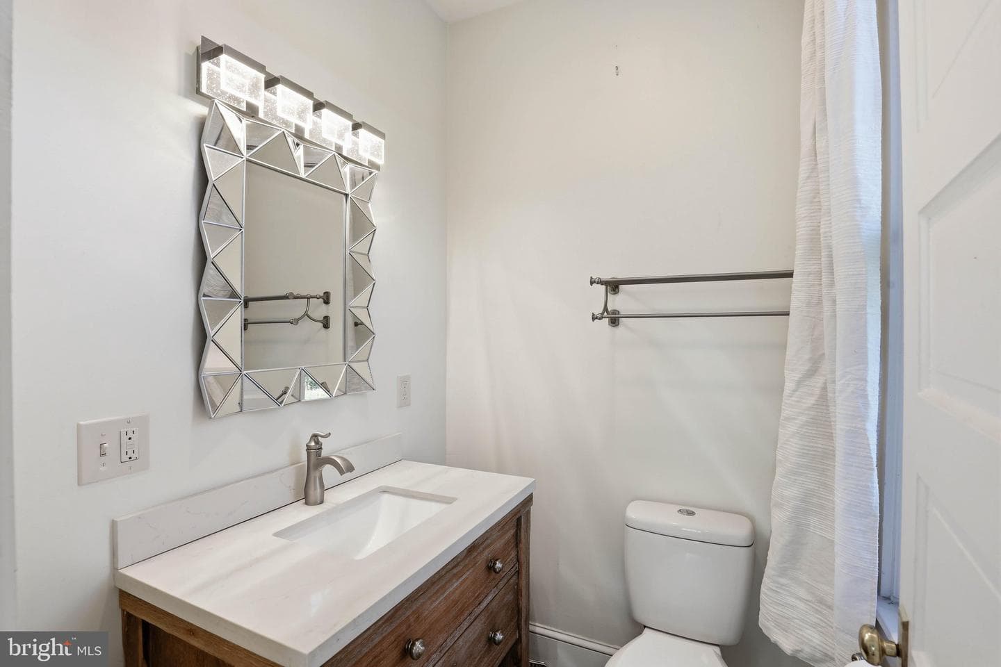 699 New Holland Avenue photo 23